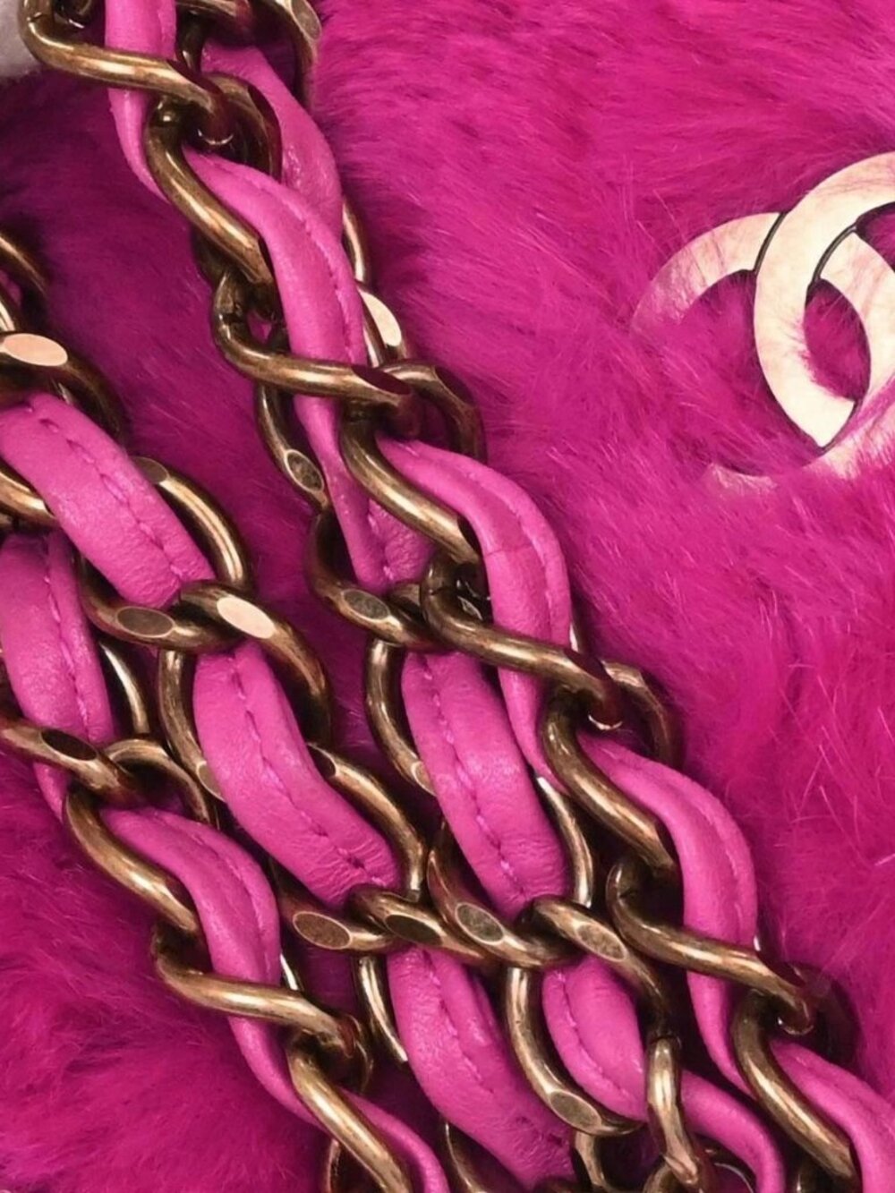Chanel Pink Rabbit Fur Tote Handbag - Picture 3 of 16